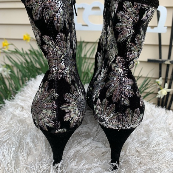 CHARLES DAVID women’s black sequined size 11 pointy toe ankle boots MINT cond. - Picture 9 of 11